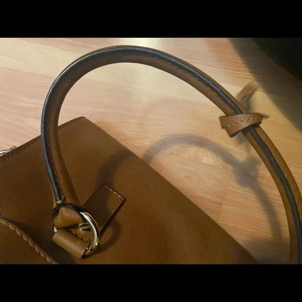 COPY - Michael Kors cognac brown Saffiano Leather Purse - Picture 7 of 14